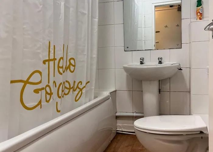 One Bedroom Apartment- Bec Chambers Ls Homestay